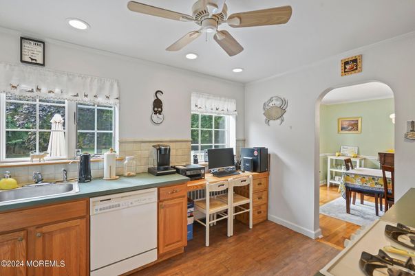 Home Office, Interior, Kitchen, Recessed Lighting, Wood Texture Flooring