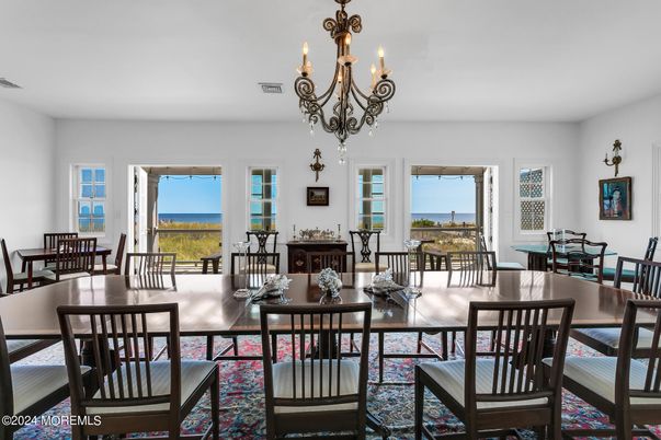 Chandelier, Dining room, Interior