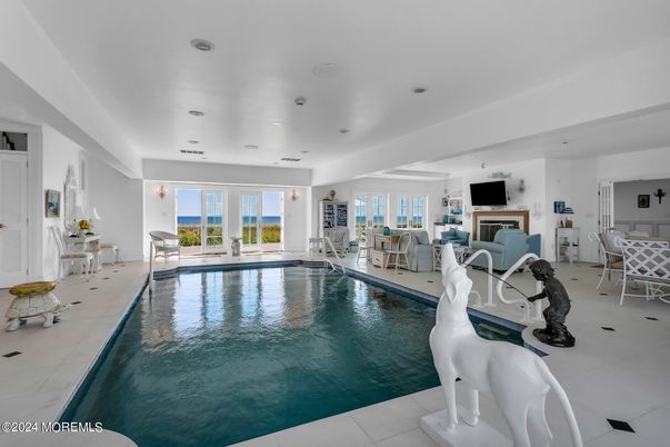 Interior, Pool, Recessed Lighting