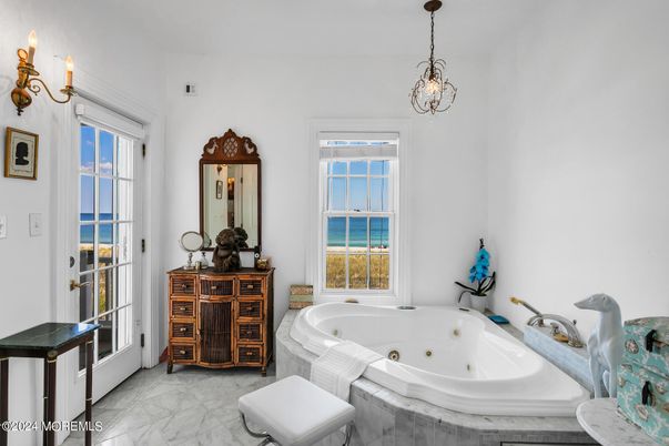 Bathroom, Interior, Marble, Pendant Lights
