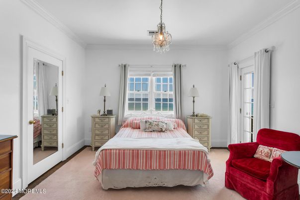 Bedroom, Interior, Pendant Lights