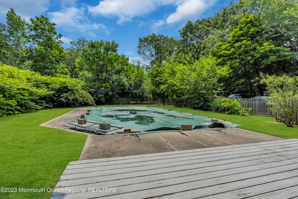 Exterior, Hot Tub
