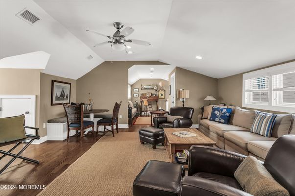 Dining room, Interior, Living room, Recessed Lighting, Wood Texture Flooring