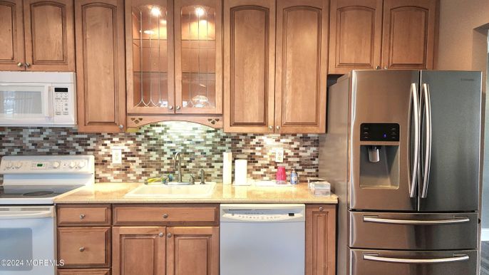 Interior, Kitchen, Stainless Steel Appliances