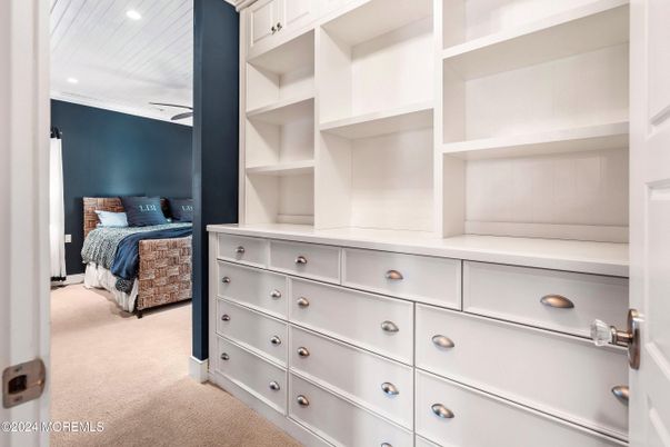 Bedroom, Interior, Recessed Lighting, Walk-in Closets