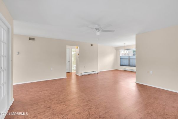 Empty room, Interior, Pendant Lights, Wood Texture Flooring