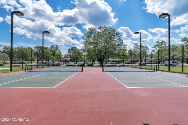 Exterior, Tennis Courts