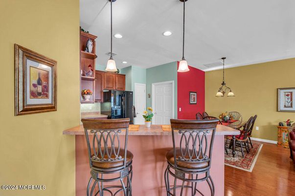 Dining room, Interior, Kitchen, Pendant Lights, Recessed Lighting, Wood Texture Flooring