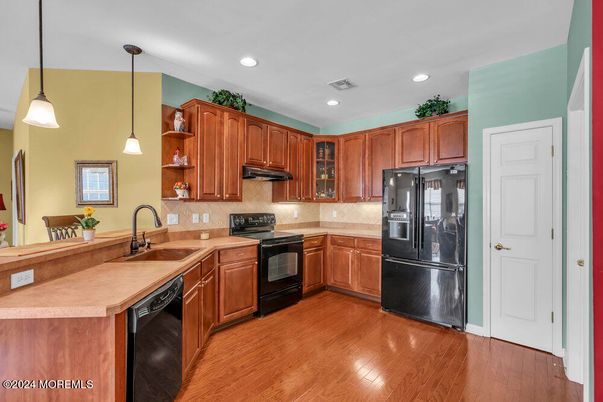 Interior, Kitchen, Pendant Lights, Recessed Lighting, Wood Texture Flooring