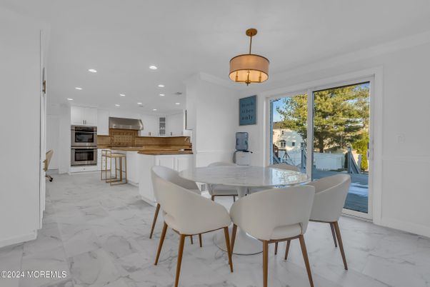 Dining room, Interior, Kitchen, Marble, Pendant Lights, Recessed Lighting, Stainless Steel Appliances