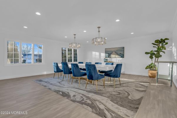 Chandelier, Dining room, Interior, Pendant Lights, Recessed Lighting, Wood Texture Flooring
