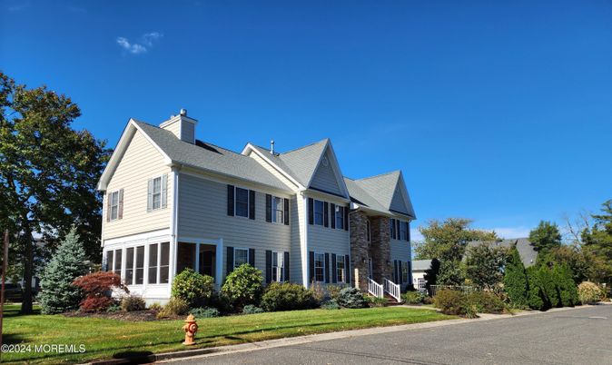 Exterior, Facade, Farmhouse