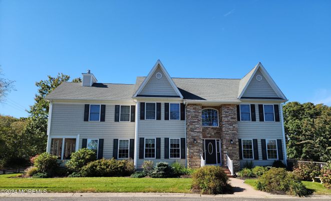 Exterior, Facade, Brick Facade, Georgian