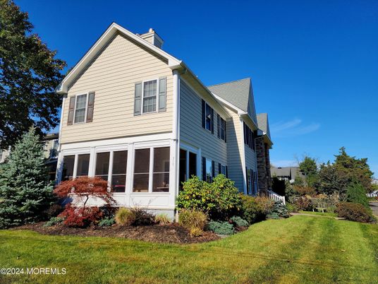 Exterior, Facade, Farmhouse