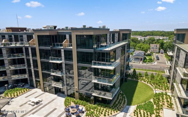 Exterior, Facade, Condo Building