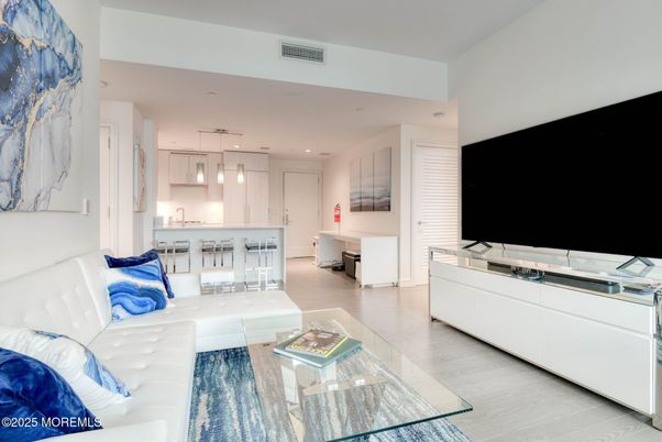 Interior, Kitchen, Living room, Pendant Lights, Recessed Lighting