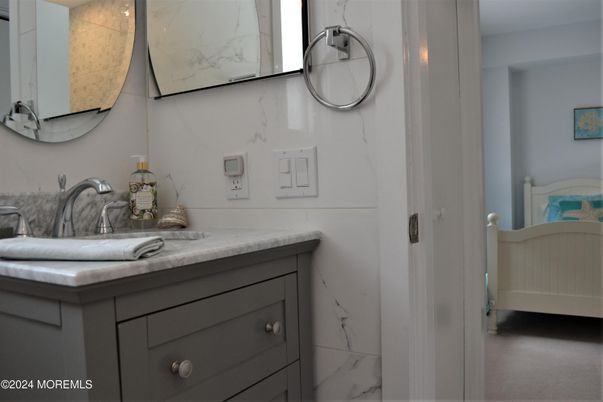 Bathroom, Interior, Marble Walls