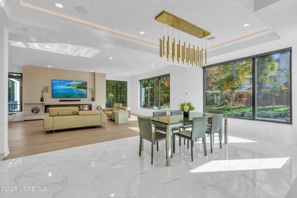 Dining room, Interior, Living room, Marble, Pendant Lights, Recessed Lighting