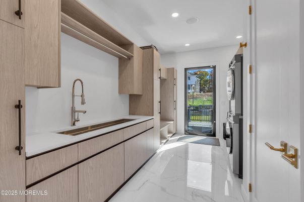 Interior, Marble, Recessed Lighting