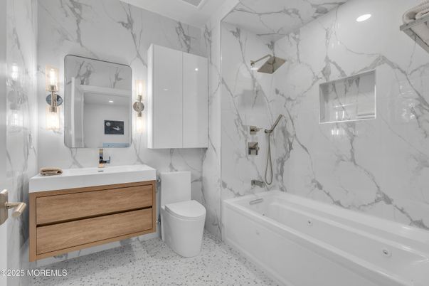 Bathroom, Interior, Marble Walls, Recessed Lighting