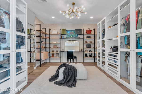 Interior, Pendant Lights, Recessed Lighting, Walk-in Closets, Wood Texture Flooring