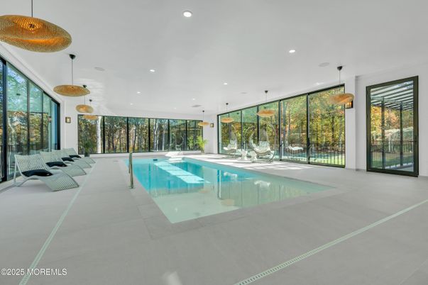 Interior, Pendant Lights, Pool, Recessed Lighting