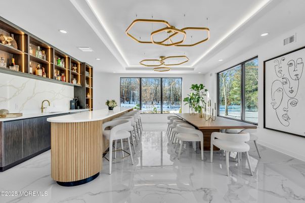 Dining room, Interior, Marble, Marble Walls, Pendant Lights, Recessed Lighting