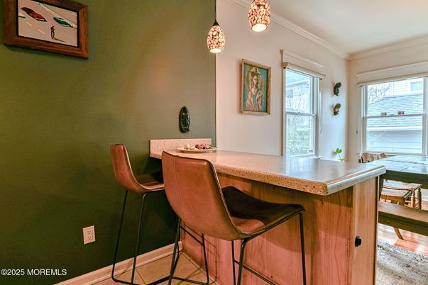 Interior, Pendant Lights, Wood Texture Flooring