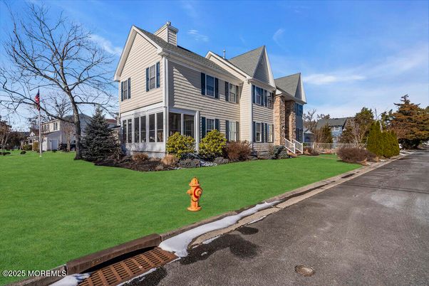 Backyard, Exterior, Facade, Queen Anne Victorian