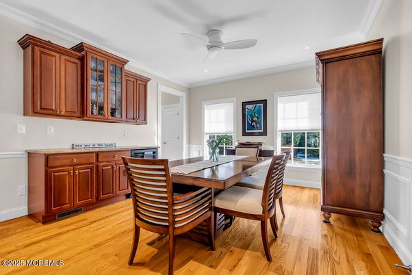 Dining room, Interior, Recessed Lighting, Wood Texture Flooring