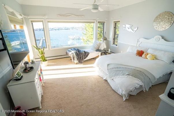 Bedroom, Interior, Water