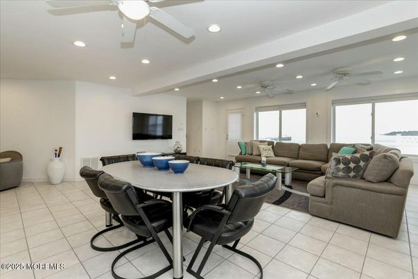 Dining room, Interior, Living room, Recessed Lighting