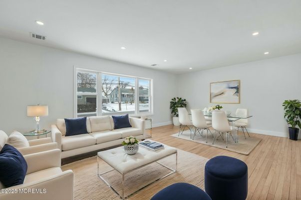 Dining room, Interior, Living room, Recessed Lighting, Wood Texture Flooring