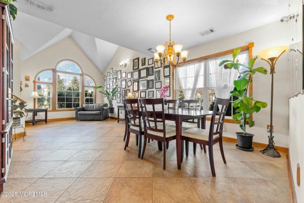 Chandelier, Dining room, Interior