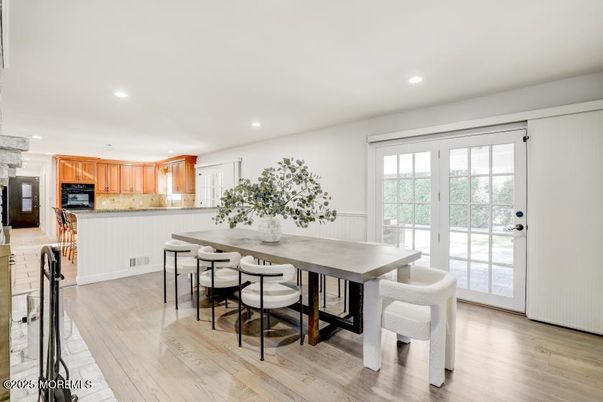 Dining room, Interior, Kitchen, Recessed Lighting, Wood Texture Flooring