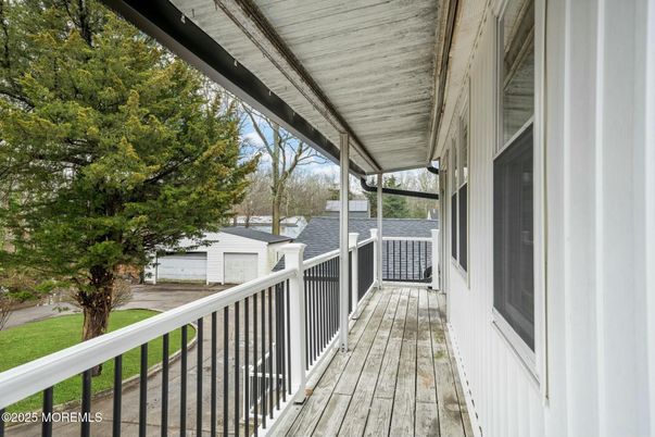 Exterior, Wood Texture Flooring