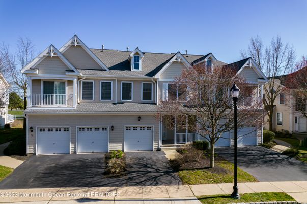 Attached, Exterior, Facade, Farmhouse