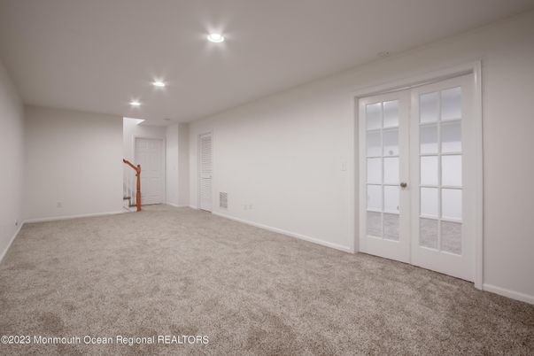 Empty room, Interior, Recessed Lighting