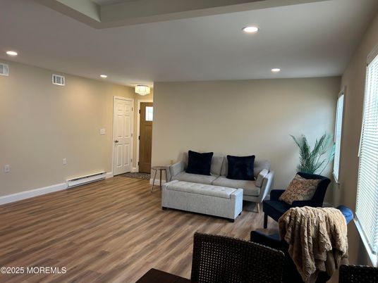 Interior, Recessed Lighting, Wood Texture Flooring