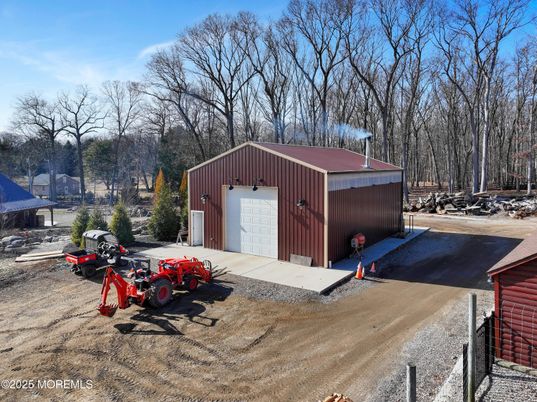 Backyard, Detached Garage, Exterior