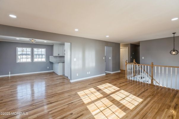 Empty room, Interior, Pendant Lights, Recessed Lighting, Wood Texture Flooring