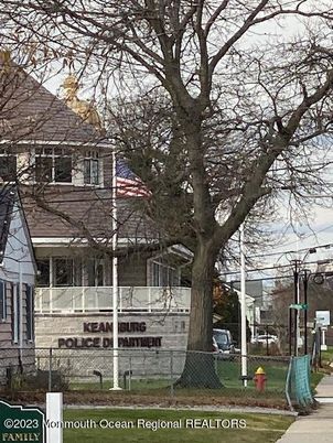 Exterior, Facade, None