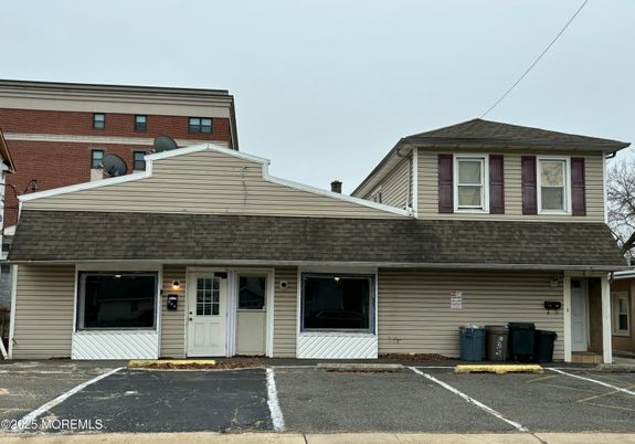Exterior, Facade, Cape Cod