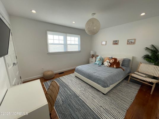 Bedroom, Interior, Pendant Lights, Recessed Lighting, Wood Texture Flooring