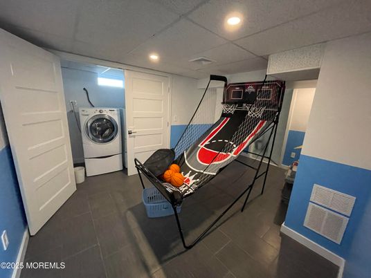 Interior, Recessed Lighting, Utility Closets, Washer
