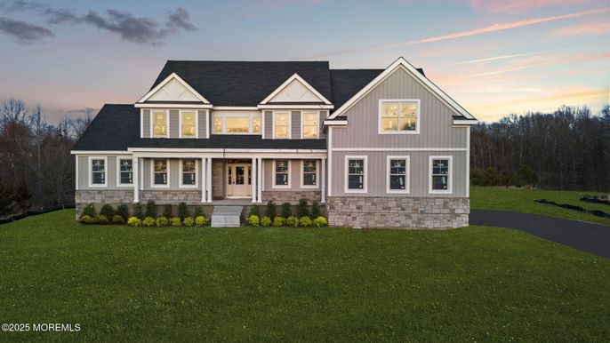 Exterior, Facade, Farmhouse