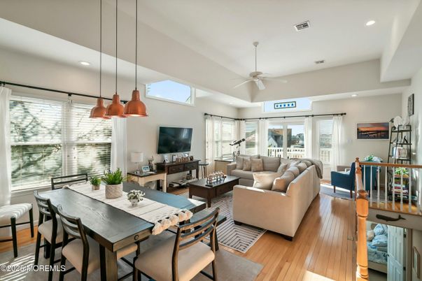Dining room, Interior, Living room, Pendant Lights, Recessed Lighting, Wood Texture Flooring
