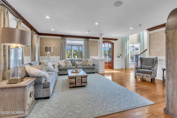 Interior, Living room, Recessed Lighting, Wood Texture Flooring