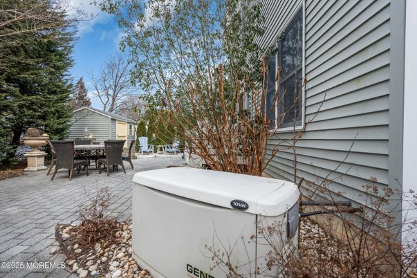 Exterior, Hot Tub