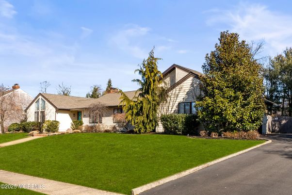 Attached, Exterior, Facade, Tudor Revival